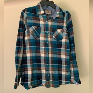Legendary Whitetails - Turquoise plaid flannel button up - Size M